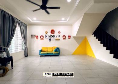 Double Storey Intermediate Terrace at Midway Credcent Kota Samarahan