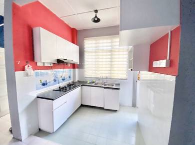 Dahlia Court Apartment (Salak Tinggi)
