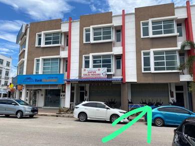 Triple Sty Shop Lot Facing Main Road At Gemas Negeri Sembilan