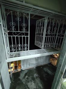 Taman Connaught Flat (Low Rise)