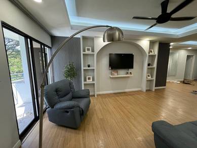 The Colonnades Condominium