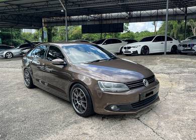 Volkswagen JETTA 1.4 TSI (CBU) (A)