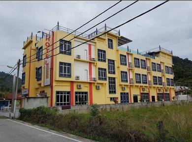 Hotel 3 Storey with Swimming Pool Pulau Pangkor Island Perak For Sale