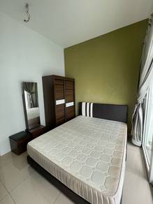 MEDIUM BALCONY ROOM LARKIN (Near CIQ)