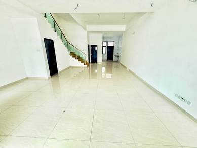 2.5sty Original Condition Puchong Utama