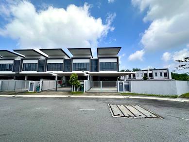 [Corner Lot] Double Storey Kajang East  Precinct 2 Semenyih Selangor.