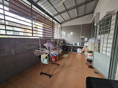 Renovated Double Storey Terrace End Lot In Pd Batu 2 for sale