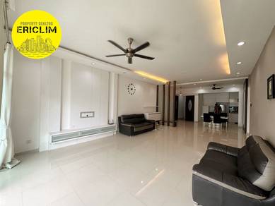 Cheapest Deal !! Zan Pavillion, 1990 Sqft, Mid Floor, Renovated, 2 Cps