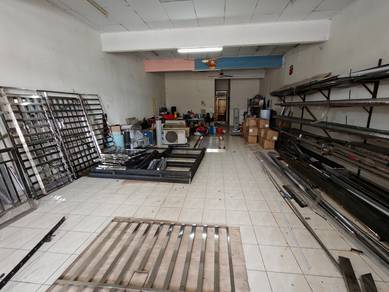 GOOD PRICE FACING PADANG Single Storey Shoplot Taman Pekan Baru