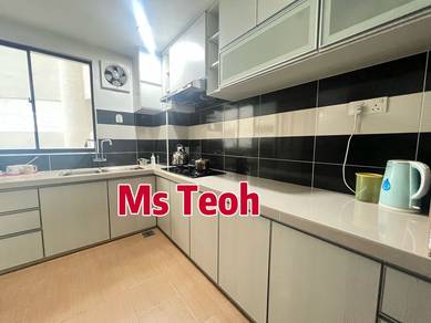 Twin Towers Tanjung Bungah - F/Reno F/Furnished - Seaview - 1 carpark