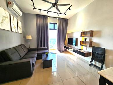 The Top Exclusive Apartment at Kempas Near Setia Tropika