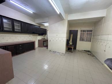 Sri Gombak 2sty house Fasa 7 16x55 Free hold with Extend Kitchen nice