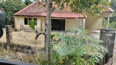 Taman Orchid lake, Leasehold 99, Abandoned Bungalow double storey,