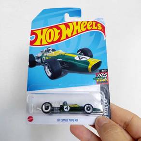 Hot wheels 67 lotus type 49 new sealed