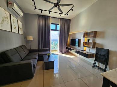 D Summit 3bedroom Private Lift , Fully Renovated 2 Carpark Low Depo