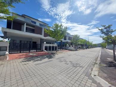 6r6b Freehold Corner Lot Semi-D Large Yard in Teluk Intan, Perak