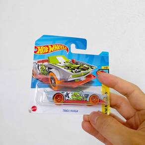 Hot wheels track manga