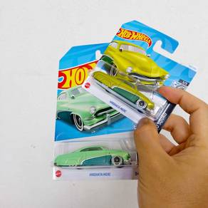 Hot wheels hirohata merc set of two