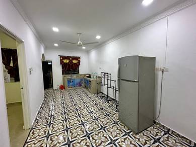 Taman Universiti Renovated Jalan Kemuliaan Single Storey For Sale