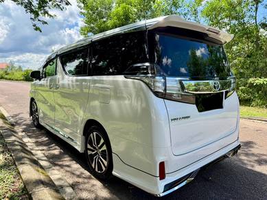 Toyota Vellfire 2.5 Z 3 Power Door 2016