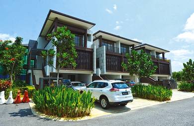 Partially Furnished 3 Sty Superlink The Mulia Residence Cyberjaya