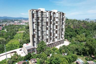 Forest Hill Condominium | High Floor | Corner