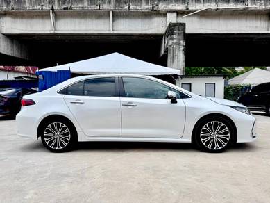 Toyota COROLLA ALTIS 1.8 G FULL SERVICE LADY OWNER