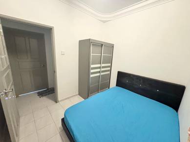 idaman senibong permas jaya / masteroom for rent / 10+min drive to ciq