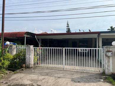 single storey house at putatan - Taman tema