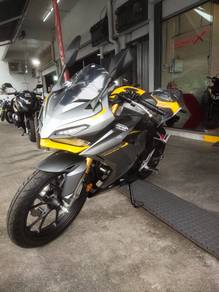 HONDA CBR150R READY STOCK !!Offer