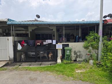 Single Storey House At Desa Impian, Bercham, Ipoh, Perak.