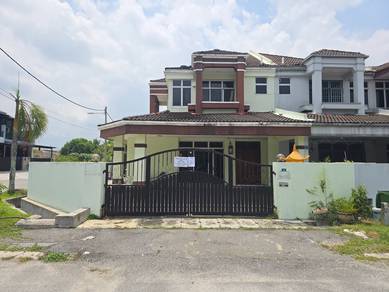 Double Storey House Corner At Taman Pinji Ria, Ipoh, Perak.