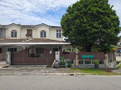 Double Storey House Corner At Taman Tawas Jaya, Ipoh, Perak.