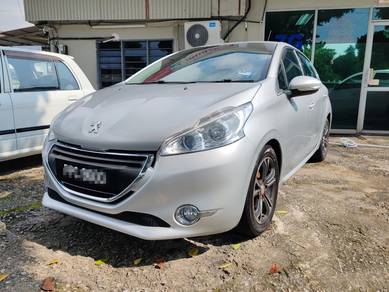 PEUGEOT 208 1.6 VTI ALLURE (A) 63km