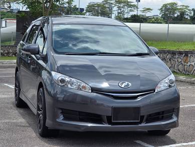 Toyota WISH 1.8 X ORI LOW MILGE FREE WARRANTY