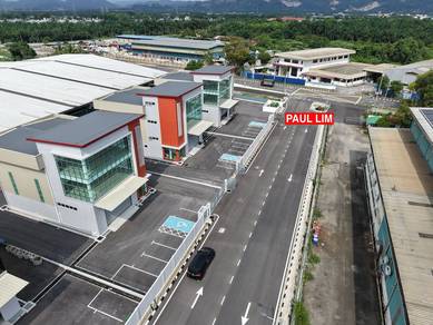FACTORY SALE 3 STOREY BRAND NEW At VALDOR SUNGAI BAKAP VIEW TO OFFER