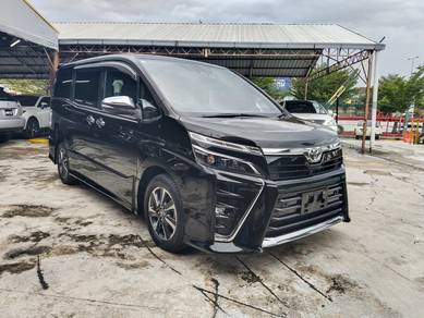 Toyota VOXY 2.0 KIRAMEKI lll (A)