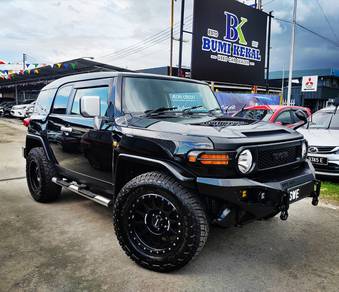 Toyota FJ 4.0 CRUISER (A)