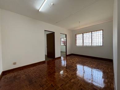 Flat PKNS Seksyen 8, Shah Alam Block 15