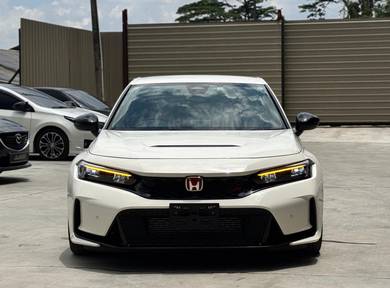 Type R FL5 | Unreg | 8 Yrs Warranty | 3 Pedal