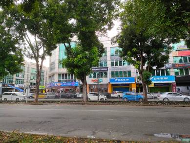 Bandar Puteri Puchong (Ground Floor) Corner Shop for RENT