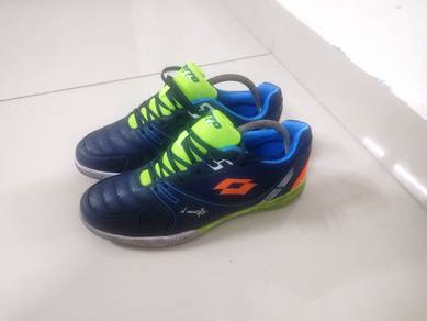 futsall shoes