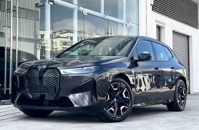 BMW iX xDrive40 Sport Demo Unit Low Mileage