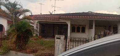 SemiD House [ Kuala Kangsar]