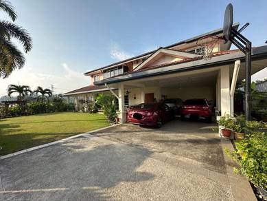 7 Bilik Bunglow Cantik❗️2Tingkat di Seksyen 8 Shah Alam