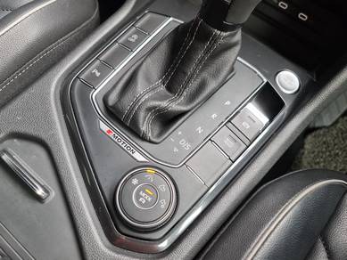 Volkswagen Tiguan 2.0 R-Line 4Motion UnderWarranty
