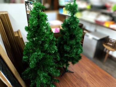 2 Pokok Penghiasan Jual Sekali Macam Baru