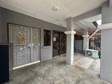 2000sqf - Fully Renovated Double Storey Bandar Nusaputra Puchong