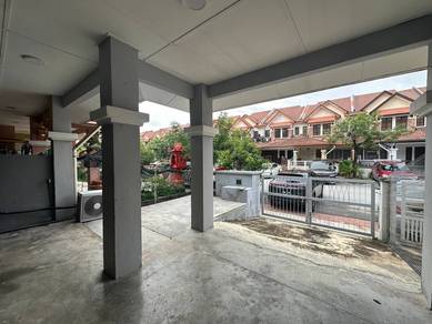 2000sqf - Fully Renovated Double Storey Bandar Nusaputra Puchong