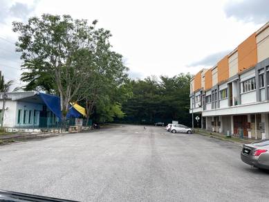 2 storey endlot shop kawasan perindustrian hi tech sri reko sg lalang